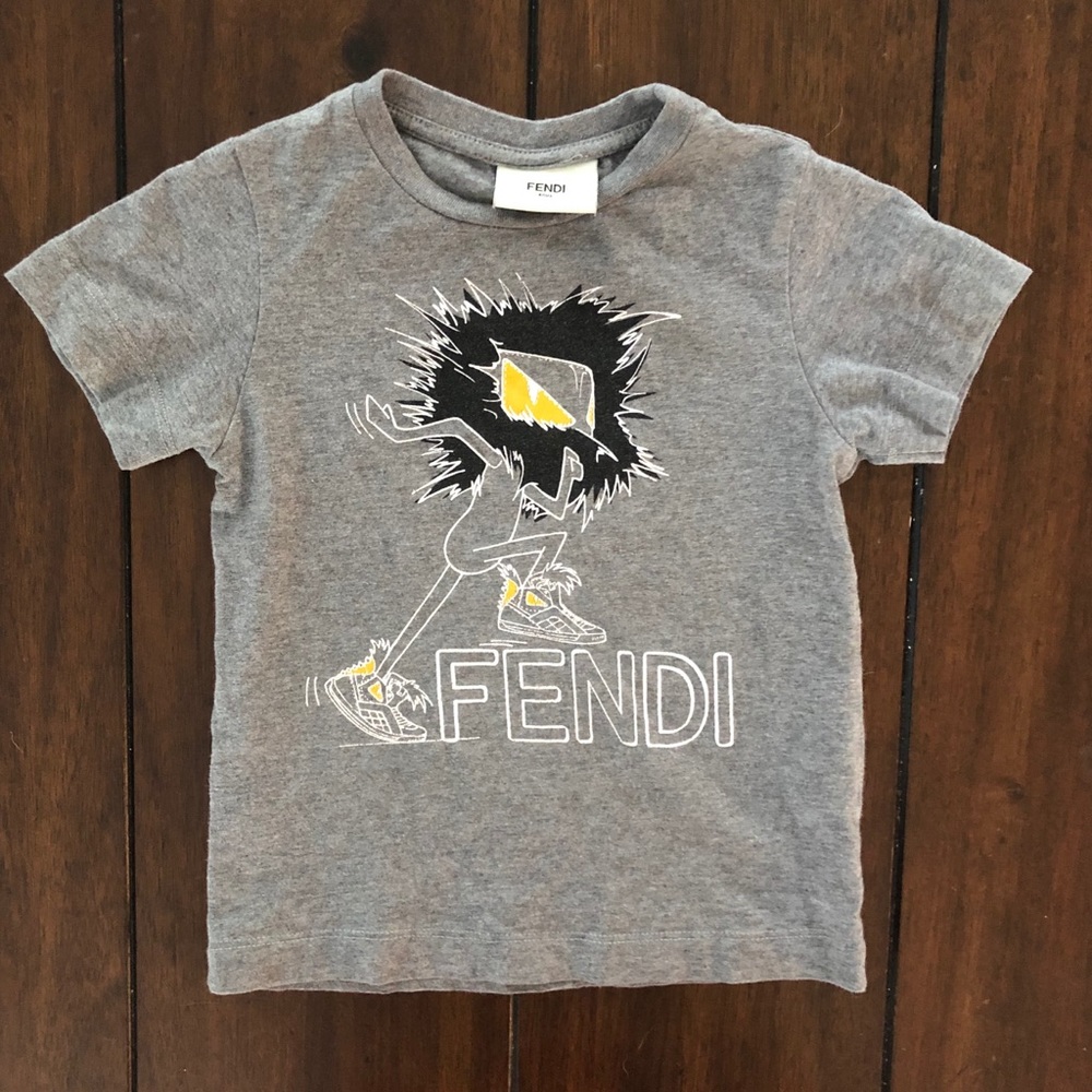 🚫SOLD🚫Fendi shirt